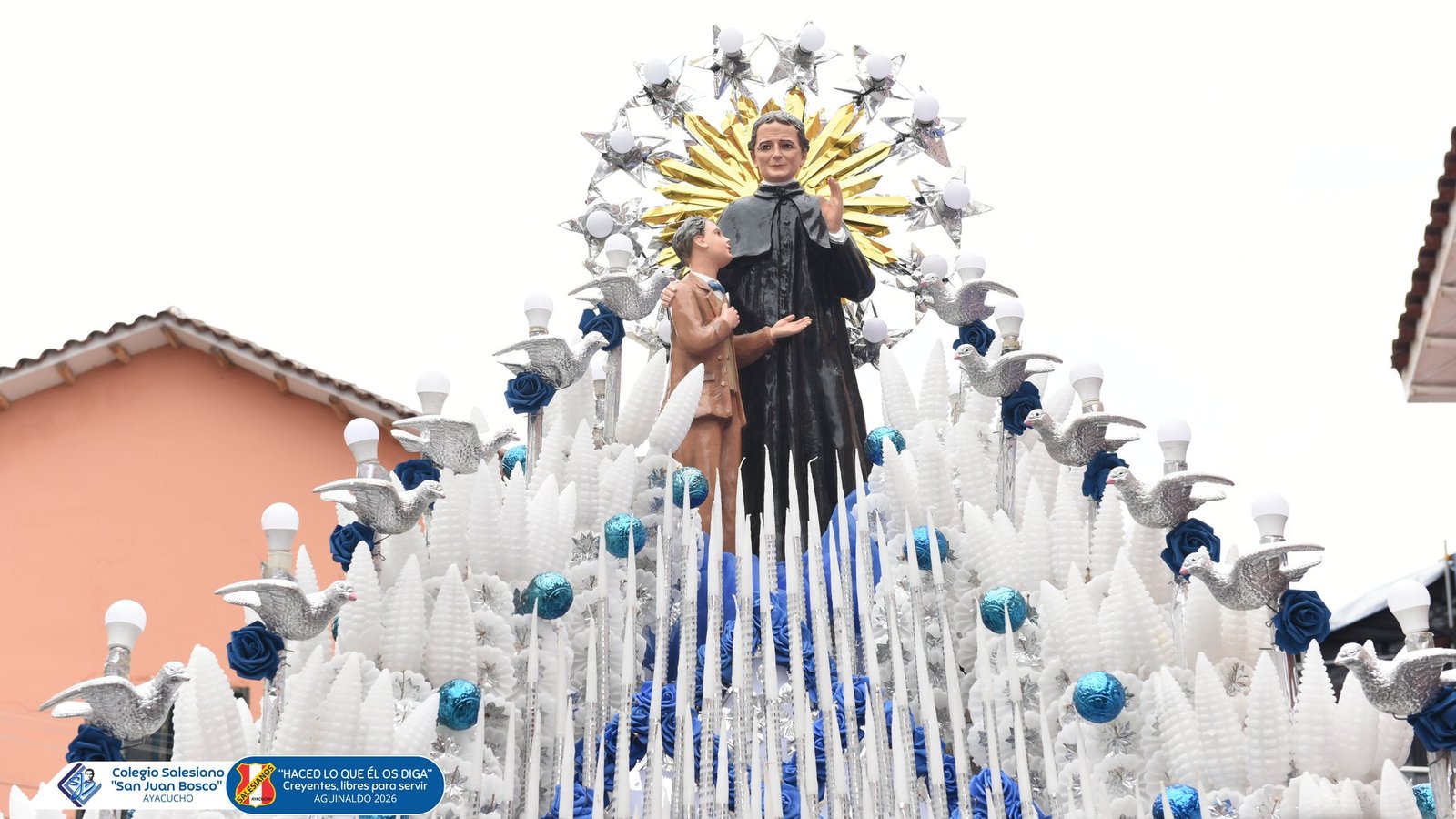 𝐄𝐧𝐭𝐫𝐞 𝐚𝐥𝐞𝐠𝐫í𝐚, 𝐟𝐞 𝐲 𝐠𝐫𝐚𝐭𝐢𝐭𝐮𝐝: 𝐀𝐲𝐚𝐜𝐮𝐜𝐡𝐨 𝐜𝐞𝐥𝐞𝐛𝐫ó 𝐚 𝐒𝐚𝐧 𝐉𝐮𝐚𝐧 𝐁𝐨𝐬𝐜𝐨