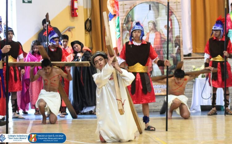  𝐀𝐲𝐚𝐜𝐮𝐜𝐡𝐨 𝐯𝐢𝐯𝐞 𝐬𝐮 𝐟𝐞